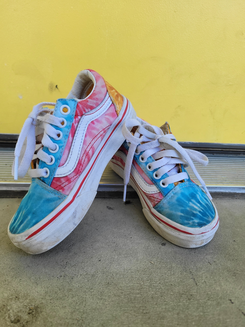 VANS Canvas Old Skools  Little Kids Size 11